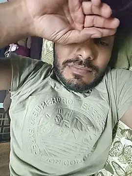 Alphabull4u 现场XXX聊天