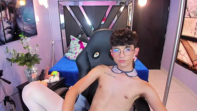 Chat +18 de LiamHeatx ao vivo
