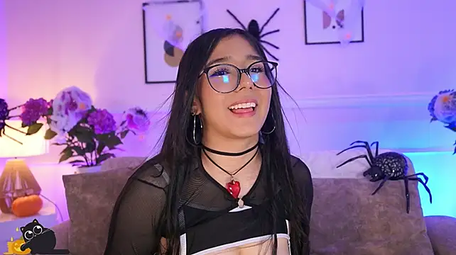 VioletJoness_ Chat XXX in diretta
