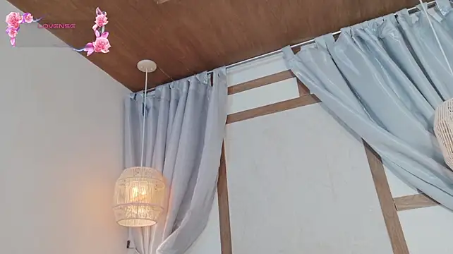 RenataLeclair's Live XXX Chat
