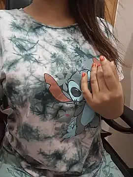 Chat +18 de Tanha18 ao vivo
