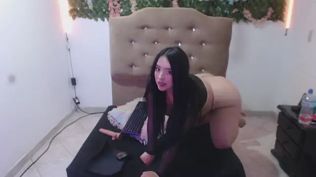 adara_cute_69 Chat XXX in diretta