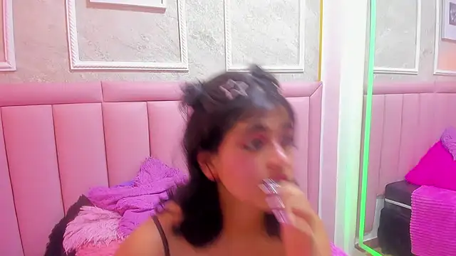 velvet_girll Chat XXX live
