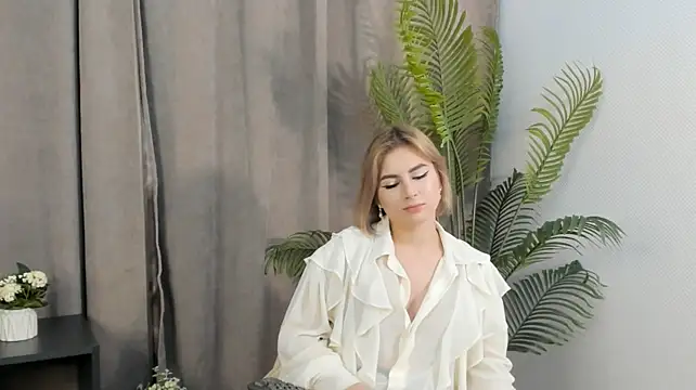 Chat +18 de CarmelitaRamella ao vivo