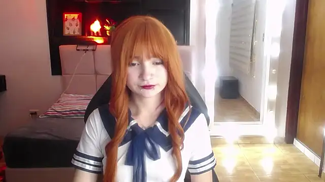 _Charlotte_Collins_'s Live XXX Chat