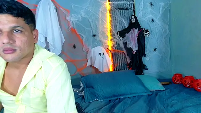 Živý XXX chat Hornyshow11