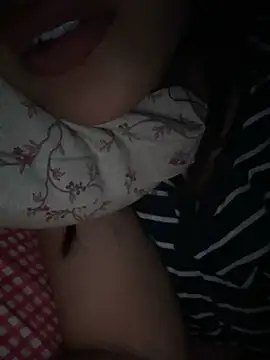 Czat XXX na żywo – Hidden_Flame_Laiba