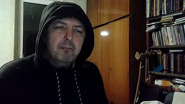Pokaz2020's Live XXX Chat