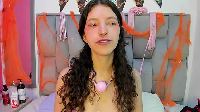 Namii__ Chat XXX in diretta