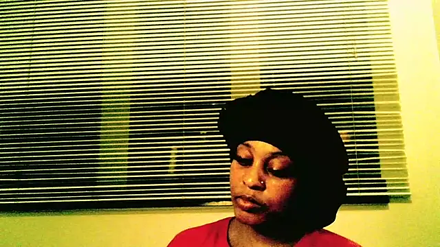 ORUOMA Live XXX-chat