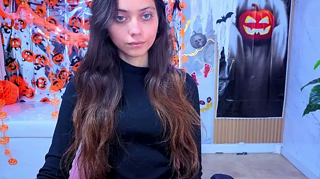 laura_rouss_tf Adlı Modelin Canlı XXX Sohbeti