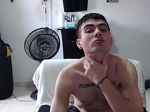Zac_Efrontn Live XXX chat