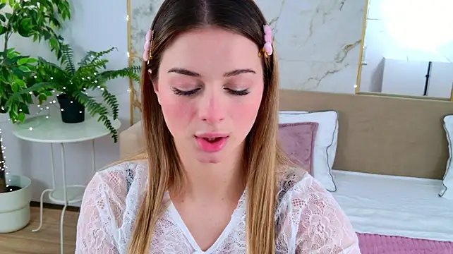 SweetyLicky Adlı Modelin Canlı XXX Sohbeti