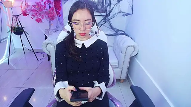 Chat +18 de Veronica_miiller ao vivo