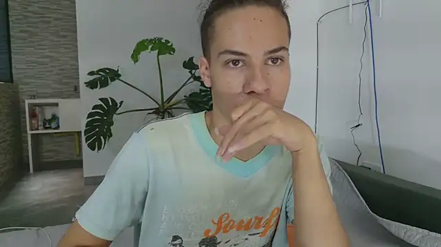 grey___27 live XXX chat