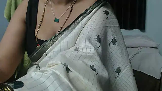 sunitha-3 Live XXX-Chat
