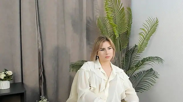 CarmelitaRamella Chat XXX in diretta