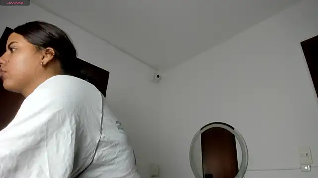 cayetana_hatman Chat XXX in diretta
