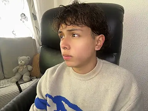 DanteSaint webcam show