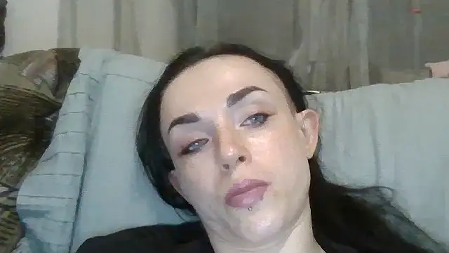 Trinsy_Love Chat XXX in diretta