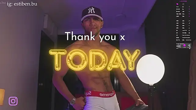 צ'אט XXX בשידור חי של Colstorw_