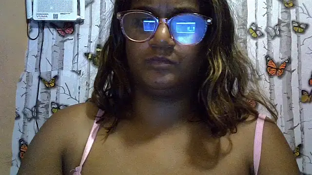 Chat +18 de indianstrawberrylips4u ao vivo