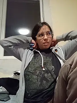Chat +18 de rposhta1991 ao vivo