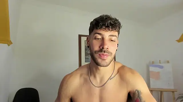Chat XXX ao vivo de Guyinthemountain