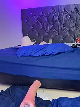 Aliceroys__ Chat XXX in diretta