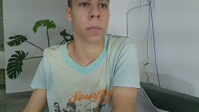 Chatroom XXX en direct de grey___27