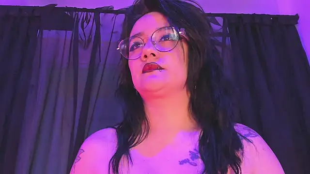 KylieMaxwell_ Chat XXX live