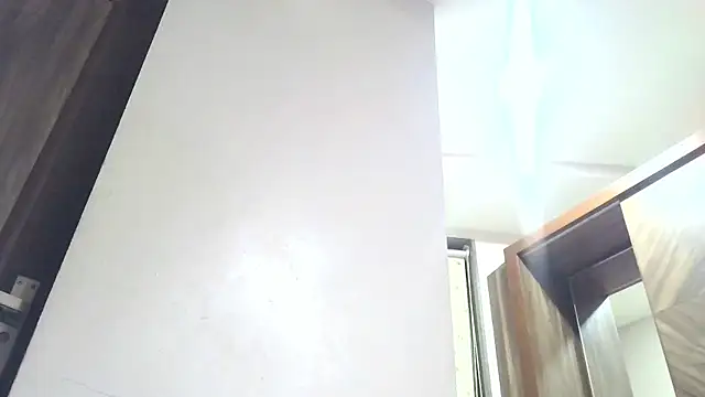 DESIDESIGN Live XXX-Chat