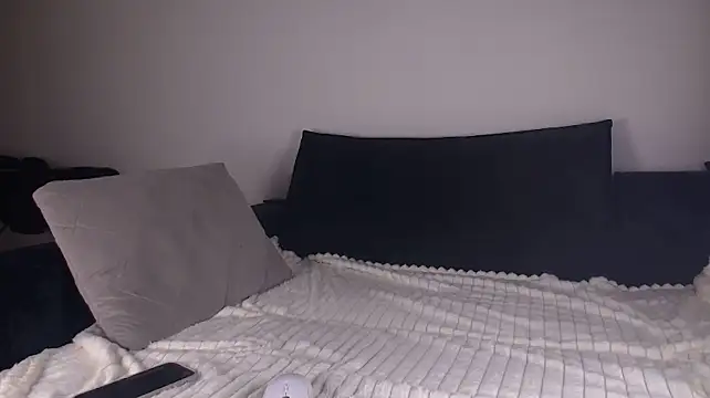 XXX chat uživo modela PeachTreee