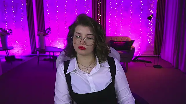 دردشة Tessa_054 الجنسية المباشرة