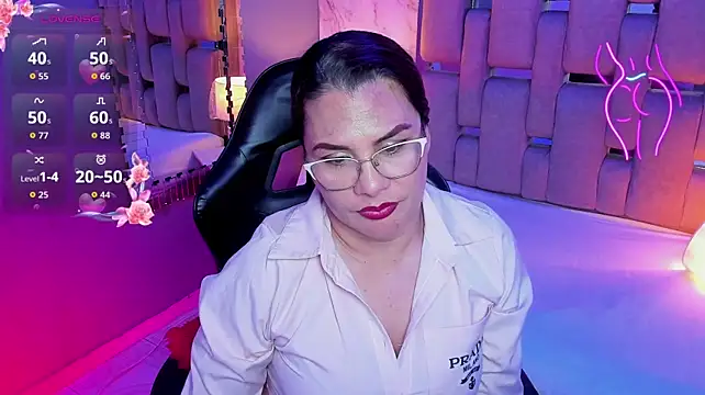 Chat +18 de Anna-Sousa ao vivo