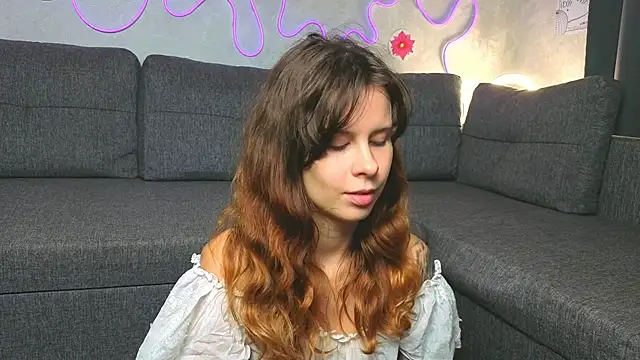 دردشة GirlNextDoorTV الجنسية المباشرة