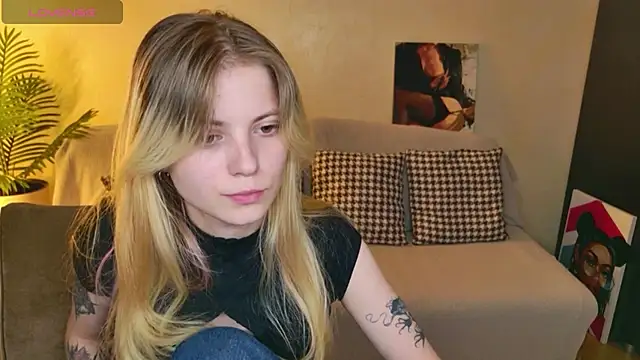 Živý XXX chat LisaRainbow
