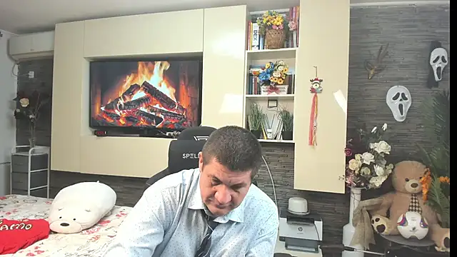 SpartacusDaddy48's Live XXX Chat