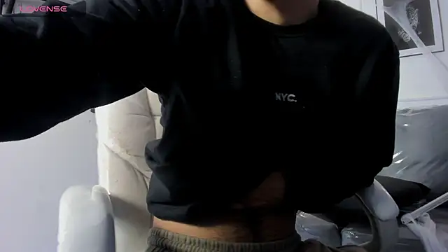 Alejandro_vega_'s Live XXX Chat