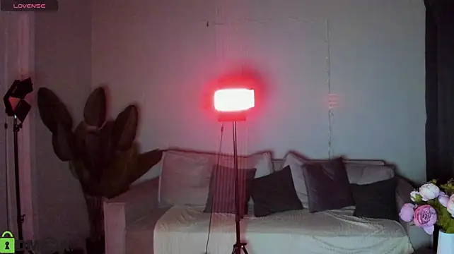 LaslyAngel's Live XXX Chat