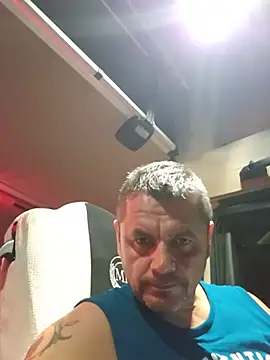 adas- Chat XXX in diretta