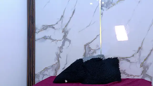 XXX chat uživo modela Massimo_11