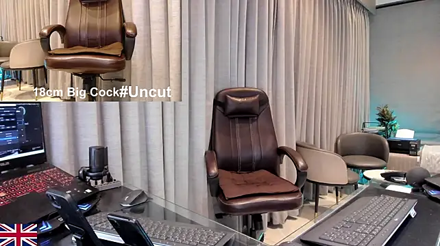 XXX chat uživo modela OnlineBossUK