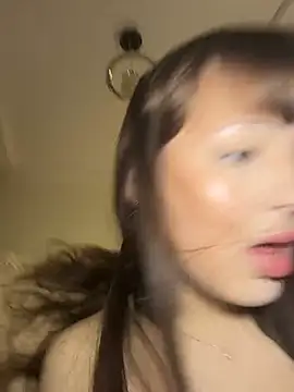 TwixMolly Adlı Modelin Canlı XXX Sohbeti