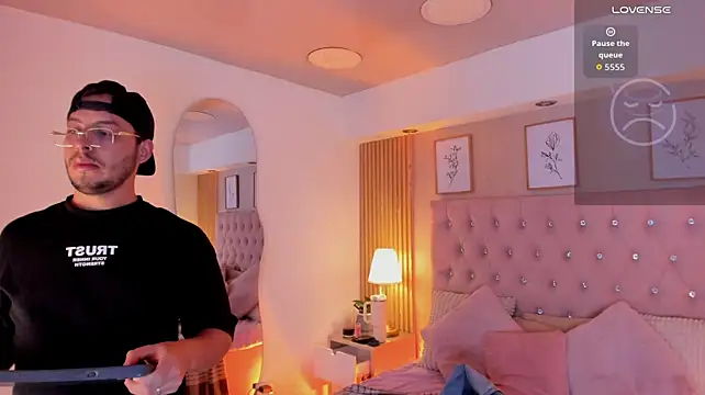 Jonath_1 élő XXX-chatje