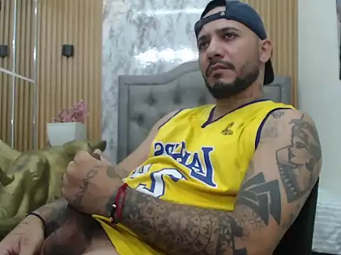 XXX chat uživo modela Dave_cox