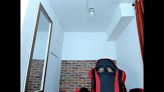 WIZARD-ALESSANDRO Chat XXX live