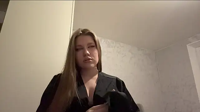 Chat +18 de MelaineThomison ao vivo