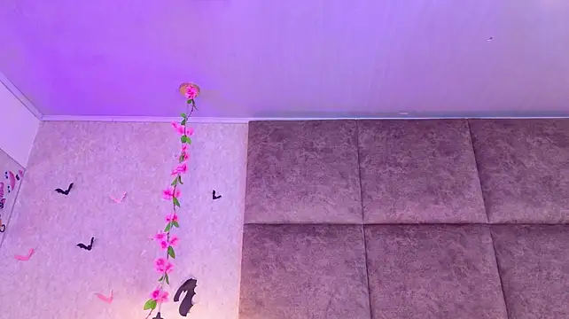 AnyaJayのライブXXXチャット