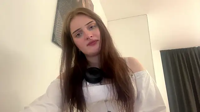 Volume_sound Chat XXX live
